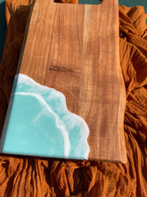 Load image into Gallery viewer, Tiffany Ocean Serving Board
